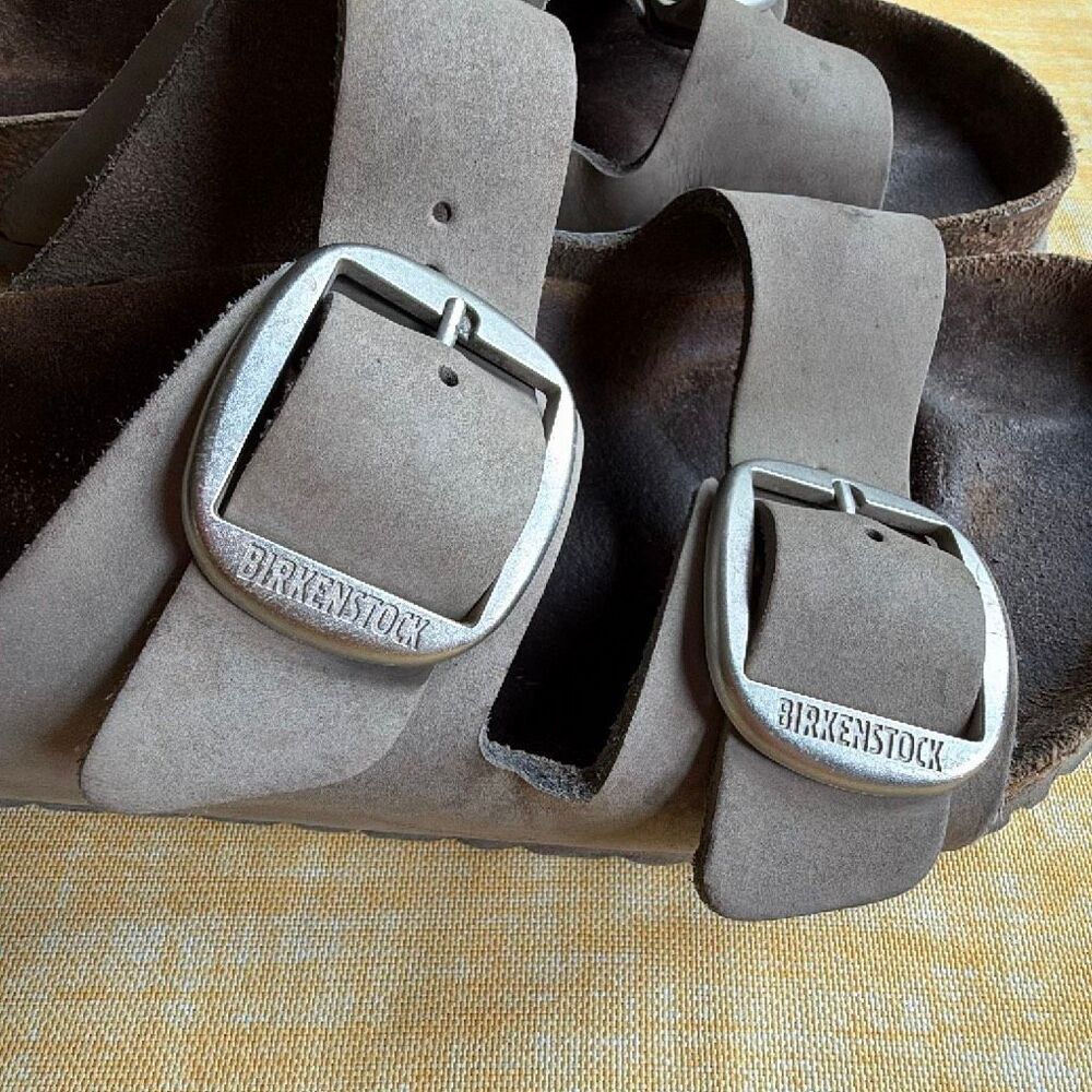Birkenstock Arizona Big Buckle Birkenstock-Flor Nubuck Sandals Sz 9 woman’s Sz 7